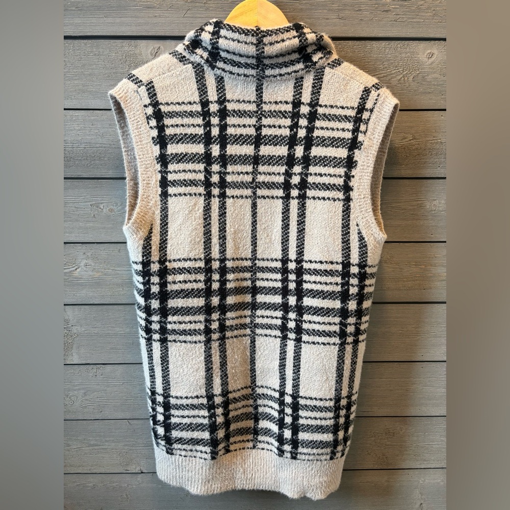 NWOT William Rast Knit Vest - Picture 2 of 5